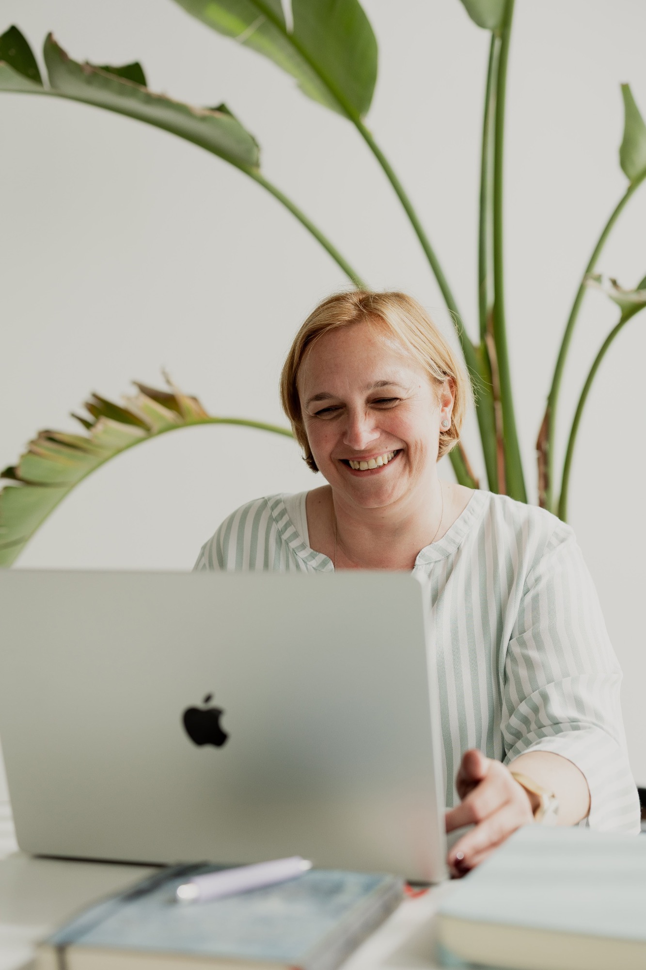 Dienstleistung Newsletter E-Mail-Marketing -2 Dienstleistung E-Mail-Marketing Newsletter Aktive Kampagne